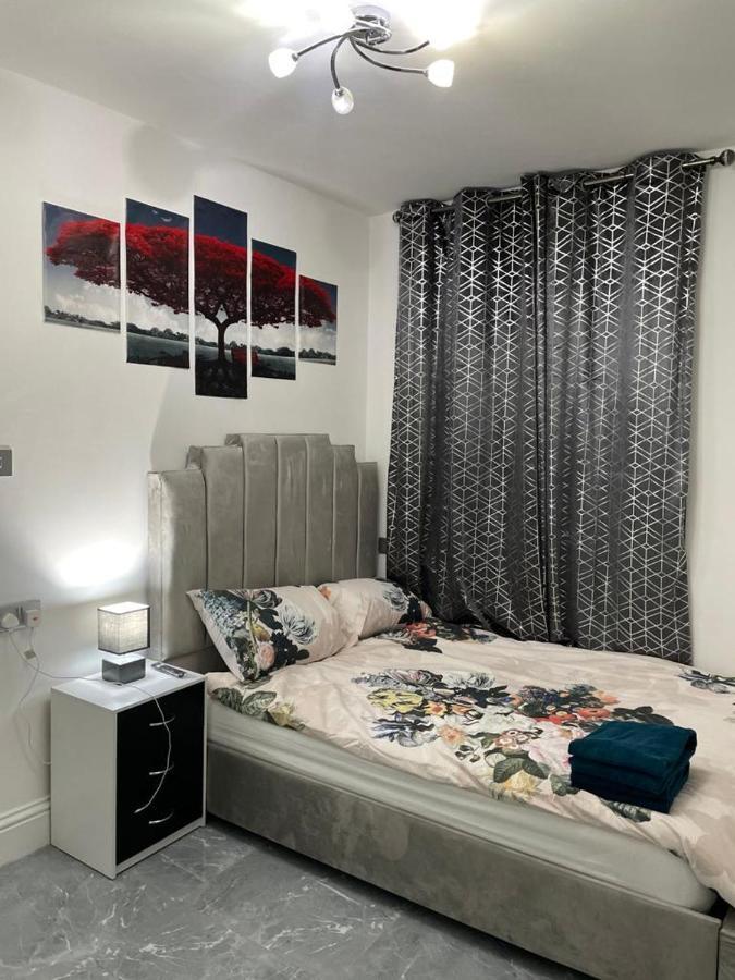 3 Bedroom Whalley Aparthotel Burnley Extérieur photo