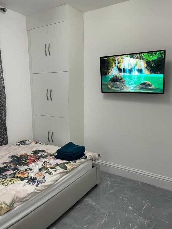 3 Bedroom Whalley Aparthotel Burnley Extérieur photo