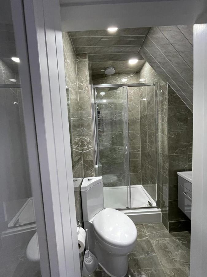 3 Bedroom Whalley Aparthotel Burnley Extérieur photo